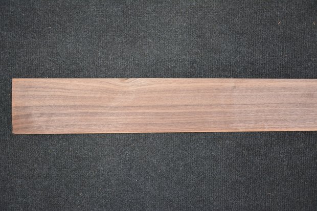 American Walnut Veneer 235 x 9-10 cm | 0.6mm | 0,223m²