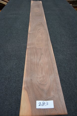 American Walnut Veneer 212 x 19 cm | 0.6mm | 0,403m²