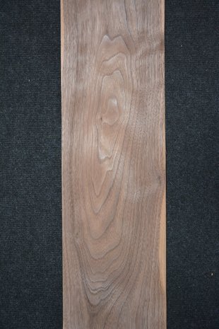 American Walnut Veneer 212 x 19 cm | 0.6mm | 0,403m²