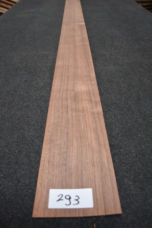 American Walnut Veneer 225 x 13 cm | 0.6mm | 0,292m²