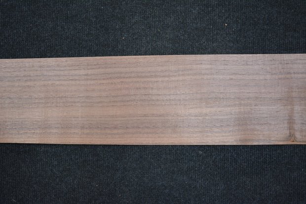 American Walnut Veneer 200 x 12-16 cm | 0.6mm | 0,322m²
