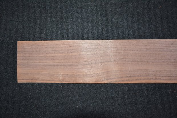 American Walnut Veneer 200 x 12-16 cm | 0.6mm | 0,322m²