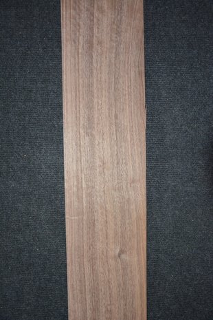 American Walnut Veneer 210 x 13-16 cm | 0.6mm | 0,304m²