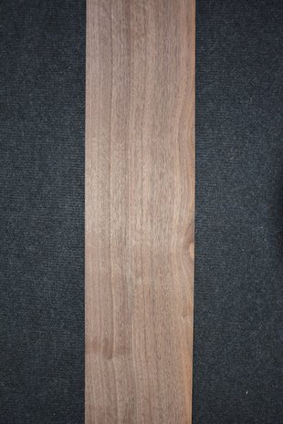 American Walnut Veneer 210 x 13-16 cm | 0.6mm | 0,304m²