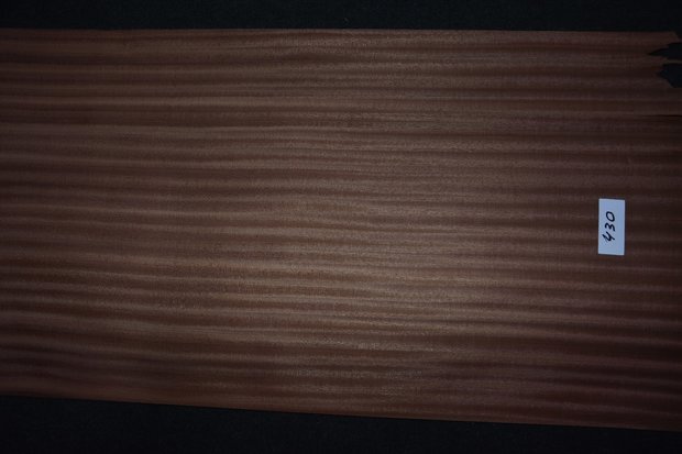 Sipo Mahogany Veneer 245 x 53 cm | 0.6mm | 1,299m²