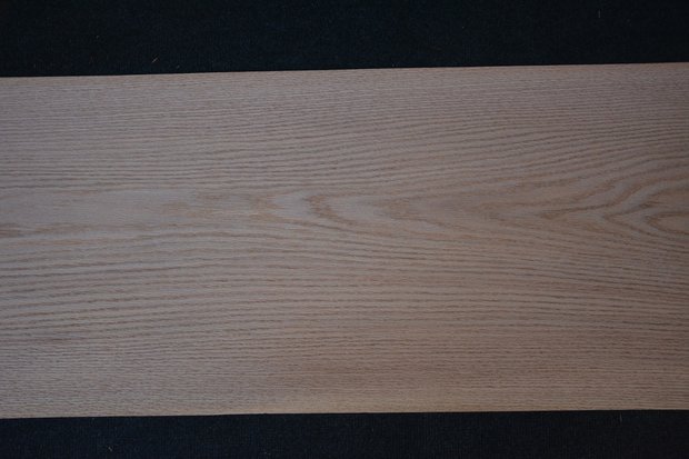 American Oak Veneer 262 x 38-43 cm | 0.6mm | 1,061m²