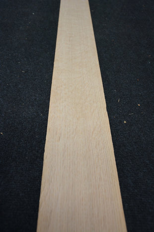 European oak Veneer 209 x 11-12 cm | 0.6mm | Kwartiers | 0,244m²