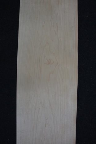 Maple Veneer 245 x 15-17cm | 0.6mm | 0,392m²