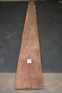 American Walnut Veneer 435 x 23-26 cm | 0.6mm | 1,065m² American Walnut Veneer 435 x 23-26 cm | 0.6mm | 1,065m²