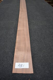 American Walnut Veneer 235 x 11-13 cm | 0.6mm | 0,276m² American Walnut Veneer 235 x 11-13 cm | 0.6mm | 0,276m²