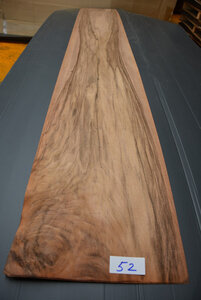 French Walnut Veneer 260 x 36 cm | 0.6mm | 0,936m2
